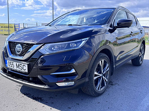 Nissan Qashqai Tekna 1.2 85 kW (4 foto / 13)