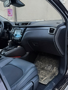 Nissan Qashqai Tekna 1.2 85 kW (10 foto / 13)