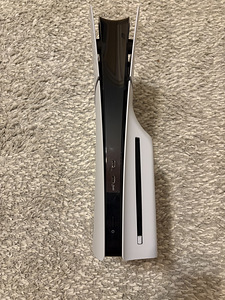 Playstation 5 slim (2 фото из 4)