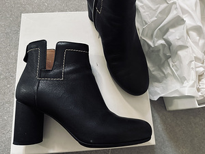 Maison Margiela poolsaapad s.39 (3 foto / 4)