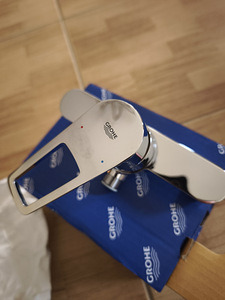 Смеситель душ grohe. (1 фото из 3)