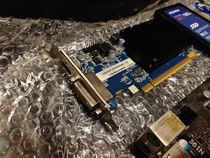 Xeon E3 1230v2 (~ i7 3770), 8GB DDR3 1600MHz, MSI B75MA-P45 (4 foto / 4)