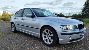 BMW e46 320d 2003a. Автомат (2 фото из 12)