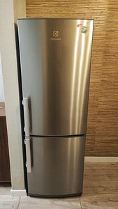 Продам холодильник Electrolux (1 фото из 3)