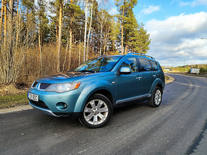 Mitsubishi outlander xl (5 foto / 9)