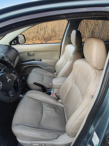 Mitsubishi outlander xl (9 foto / 9)