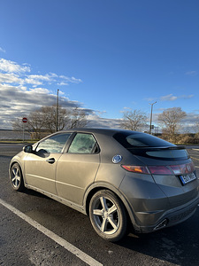 Honda Civic 2007 103kW (5 foto / 15)