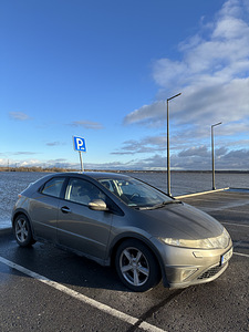 Honda Civic 2007 103kW (7 foto / 15)
