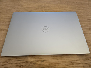 Dell Precision 5540 i9-9880H 32GB RAM 15.6" FHD T2000 GPU (3 foto / 5)
