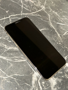 iPhone X | Silver | 64GB (2 foto / 2)