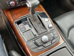Audi A6 3.0 V6 150kW Quattro (14 foto / 15)