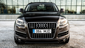 Audi Q7 Facelift 3.0 180kW (2 foto / 14)