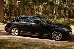 Mercedes Benz w204 220d c63 AMG look (4 foto / 13)