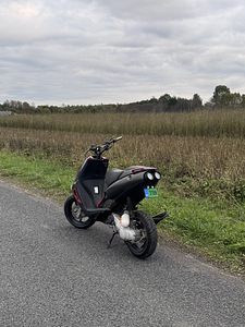 Aprilia sr50 Street (70cc) (2 foto / 5)