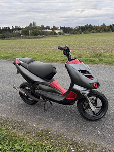 Aprilia sr50 Street (70cc) (5 foto / 5)