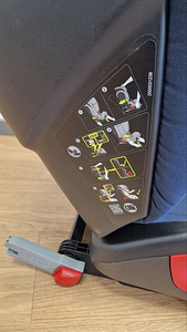 Britax Römer KIDFIX² S (2 foto / 5)