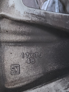 Subaru 17 veljed rehvidega (9 foto / 10)