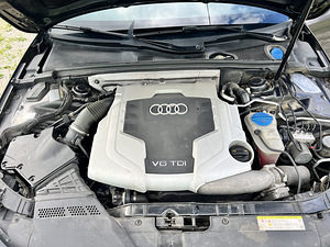 Audi a4 s-line 3.0 208kw 2010 (15 foto / 15)
