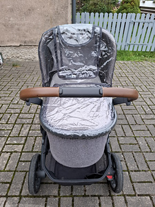 Komplekt kahest jalutuskärust ja turvatoolist (5 foto / 8)