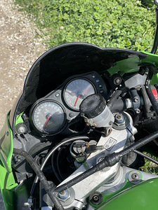 Продается Kawasaki zx-6r (7 фото из 7)