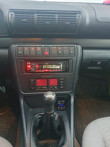 Audi a4 b5 (5 фото из 10)