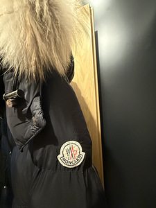 Moncler talvejope, suurus L (2 foto / 6)