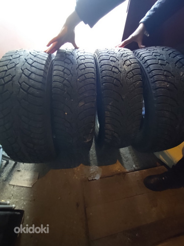 Nokian Hakkapeliitta CR4 225/75R16C 121/120R.