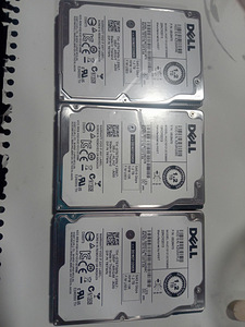 Жесткий диск Dell 1.2TB 10K RPM SAS 6Gbps 2.5in Hot-Plug - комплект (1 фото из 2)