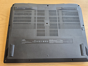 Nitro 16 AN16‑41 – Ryzen 7 7735HS + RTX 4070 8 GB (6 foto / 6)