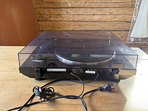 Vinüülplaadimängija Denon DP-300F (3 foto / 4)