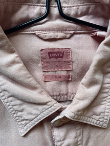 T-Särk Levis (2 foto / 4)