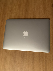 2015 MacBook Air (3 foto / 7)