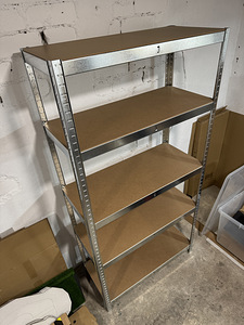 Metallriiulite komplekt (75×30×150 ja 90×40×180) (1 foto / 7)