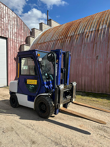 Komatsu FD30T kahveltôstuk (2 foto / 9)