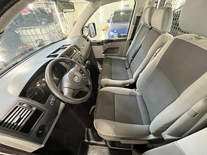Volkswagen transporter T6 2015 (9 foto / 9)