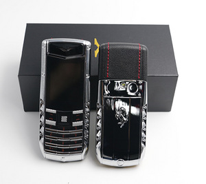 Vertu-ի նման հեռախոս, երկու քարտով (5 լուսանկար / 10)