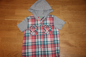 Name it šortsid ja Benetton triiksärk s. 128 (3 foto / 3)