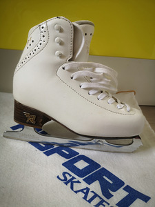 Risport rf3 pro 215 Coronation Ace 8.0 (4 foto / 4)
