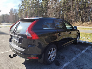 Volvo XC60 2014 (4 foto / 6)
