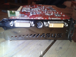 Видеокарта / графическая карта ASUS AH3650 SILENT / HTDI AGP 8x (2 фото из 3)