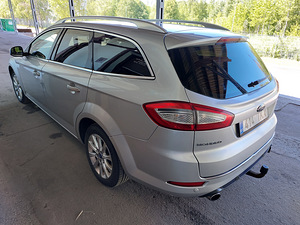 Ford Mondeo 2.2, 147 kw (7 foto / 9)