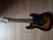 Parduodu gitaros komplektą Squier