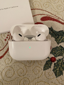 Airpods pro 2 (2nd generation) (2 foto / 4)