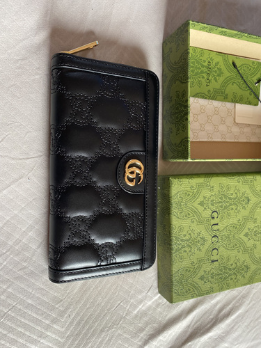 Оригинальный кожаный кошелек с длинной молнией Gucci
