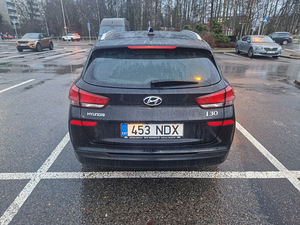 Hyundai i30 (7 foto / 15)