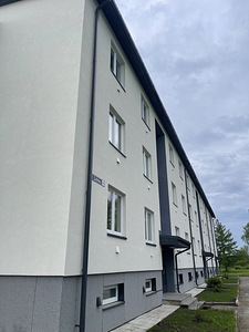 Ehitajad, fassaaditöölised.