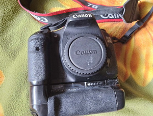Canon EOS 7D Body Only+մարտկոց լիցկավորիչ եւ ճիպ+battary gri (3 լուսանկար / 3)