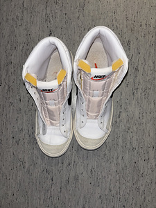 Nike Shoes (2 foto / 10)