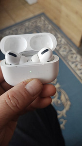 Продам Apple AirPods Prod. (1 фото из 1)
