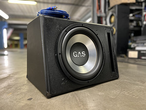 Gas 600w subwoofer + Boschmann võimendi + kaablikomplekt (1 foto / 3)